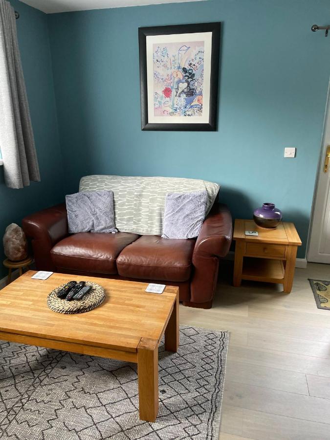 'Kodi'S Place' Well Appointed 1 Bedroom Apartment With Excellent Transport Links And Free Wi-Fi Whiteabbey Eksteriør bilde