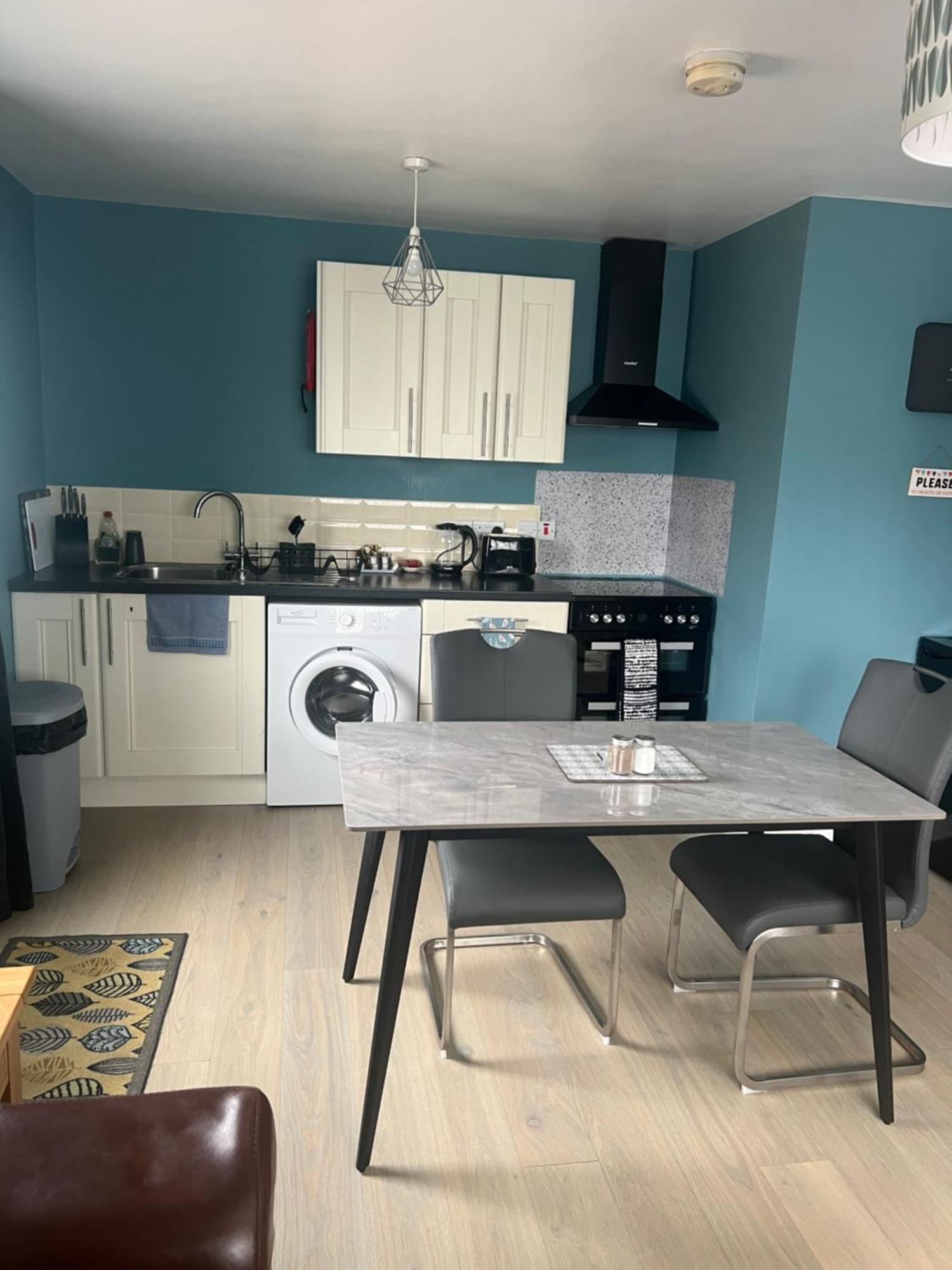 'Kodi'S Place' Well Appointed 1 Bedroom Apartment With Excellent Transport Links And Free Wi-Fi Whiteabbey Eksteriør bilde